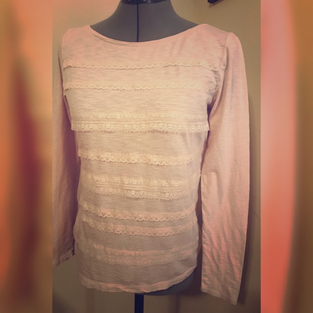 🌈LOFT pink lace top